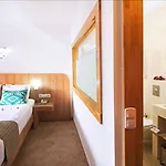 德尼兹费内里灯塔酒店 3*
