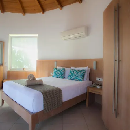 Lighthouse Otel 3*