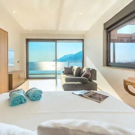 Hotel Mekvin Deniz Feneri Lighthouse