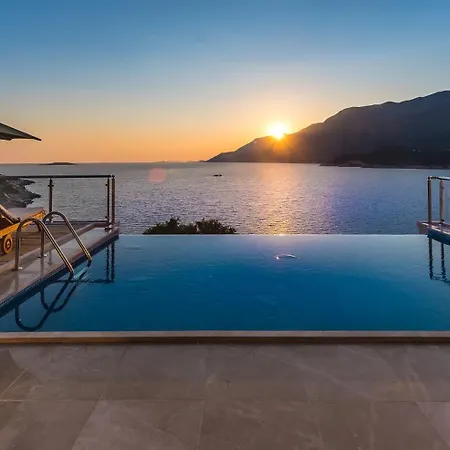 Deniz Feneri Lighthouse Kaş