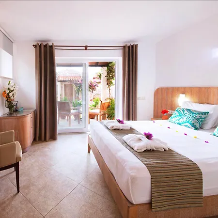 Hotel Mekvin Deniz Feneri Lighthouse