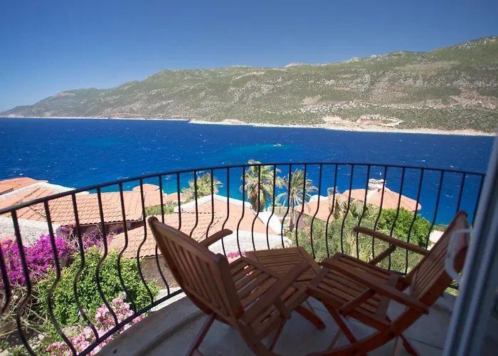 Hotel Mekvin Deniz Feneri Lighthouse