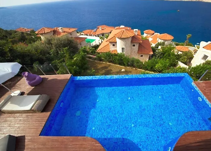 Mekvin Deniz Feneri Lighthouse 3*