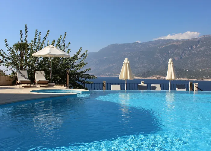 Mekvin Deniz Feneri Lighthouse 3*