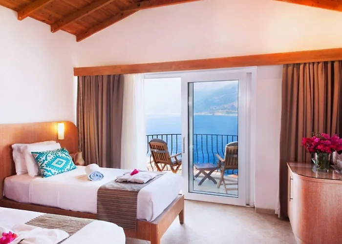 Hotel Mekvin Deniz Feneri Lighthouse