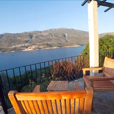 Mekvin Deniz Feneri Lighthouse Каш