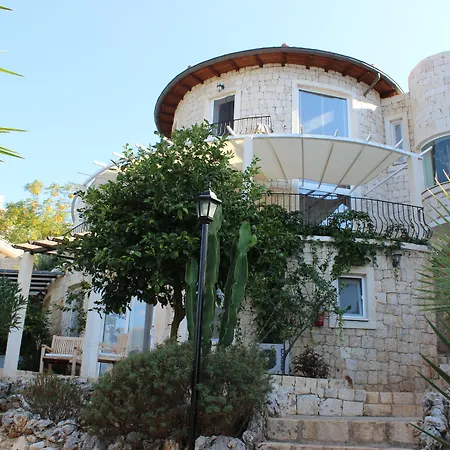 Mekvin Deniz Feneri Lighthouse Каш