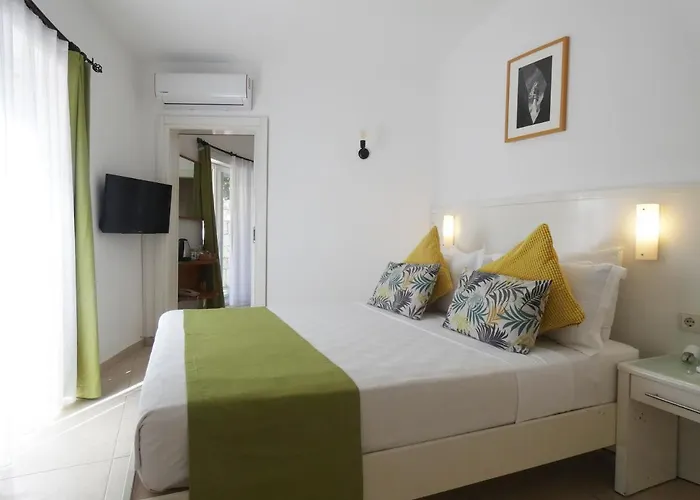 Mekvin Deniz Feneri Lighthouse 卡斯